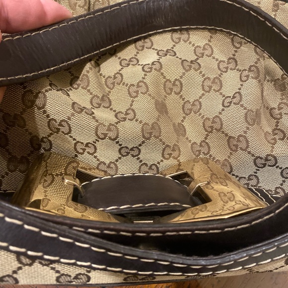 Authentic Gucci hobo bag in great condition. Smells great, no rips, no stains. - Picture 7 of 8